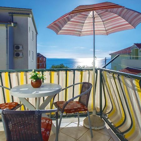 Lovely Apartment In Omis With Kitchenette ภายนอก รูปภาพ