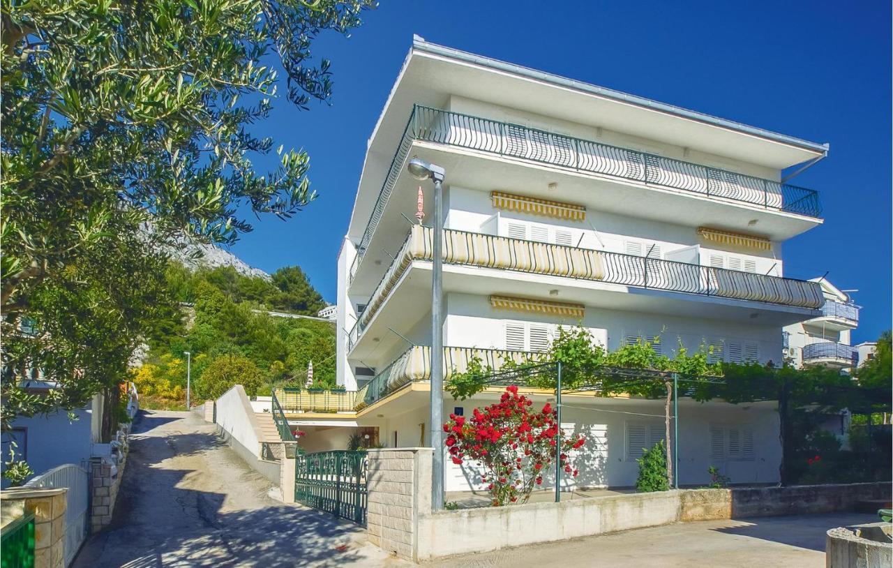 Lovely Apartment In Omis With Kitchenette ภายนอก รูปภาพ